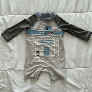 Baby Gap R2D2